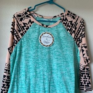 3/4 sleeve mint and peach Aztec